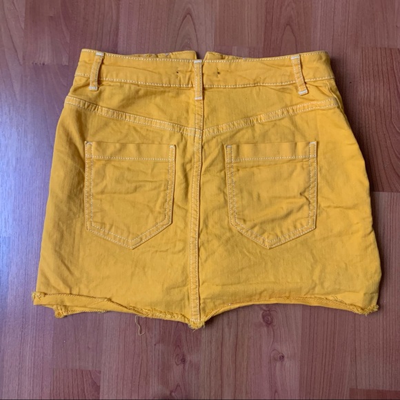 Mini skirt - Picture 3 of 3